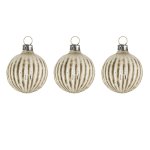 (image for) 3 Little White Balls with Grooves